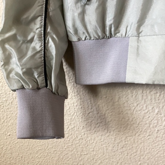 Vintage 80โs Stroh Light Beer Bomber Windbreaker Unisex Silver Grey Medium - Picture 7 of 9